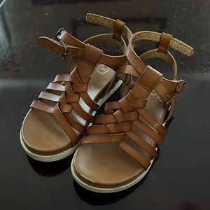 Wonder Nation sandals Size 9